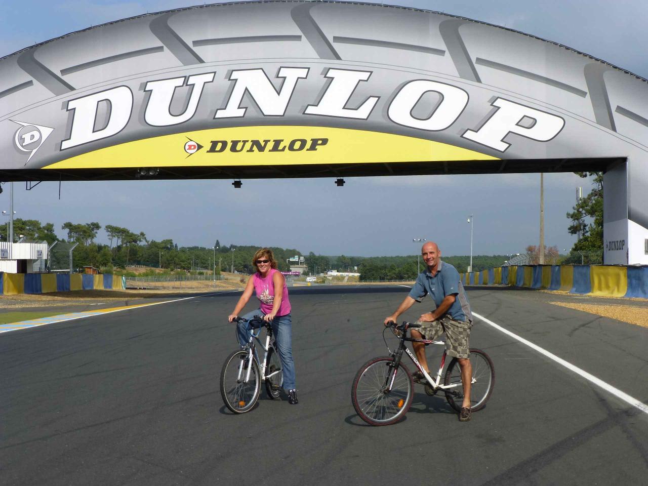 un tour du circuit du Mans